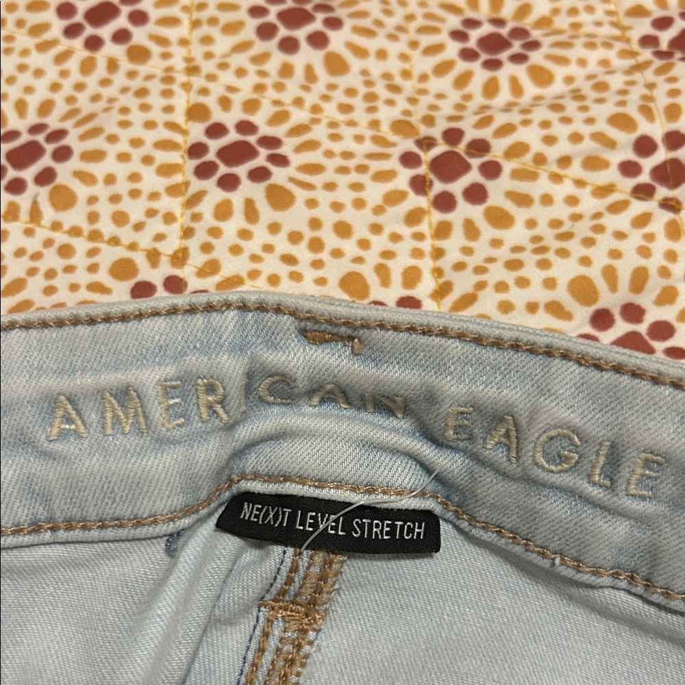 American Eagle Outfitters Light Blue Distressed Boyfriend Jeans - Picture 3 of 6